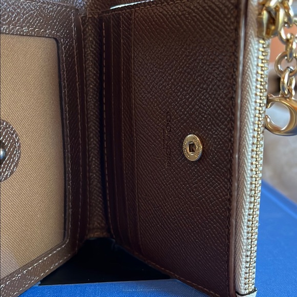 Coach Cream and Gold Key Card Holder - Picture 7 of 8